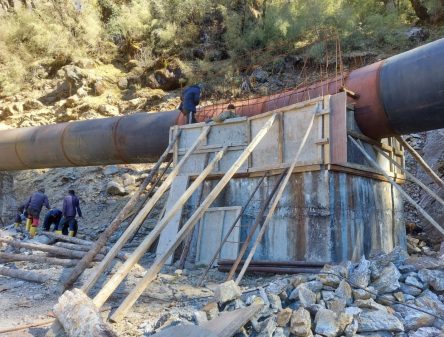 5Anchor-Block-in-Feeder-pipeline
